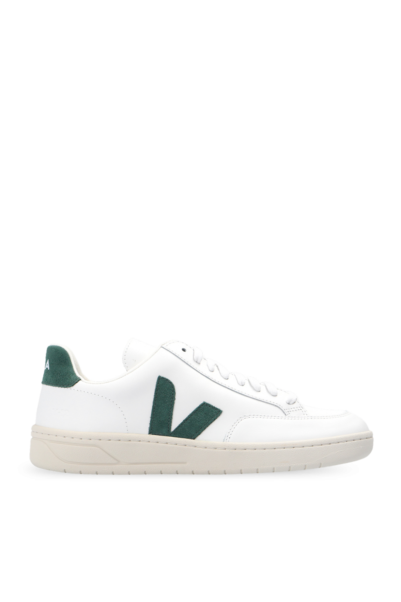 2377307 VEJA fashion street style running men's sports sneakers Main image