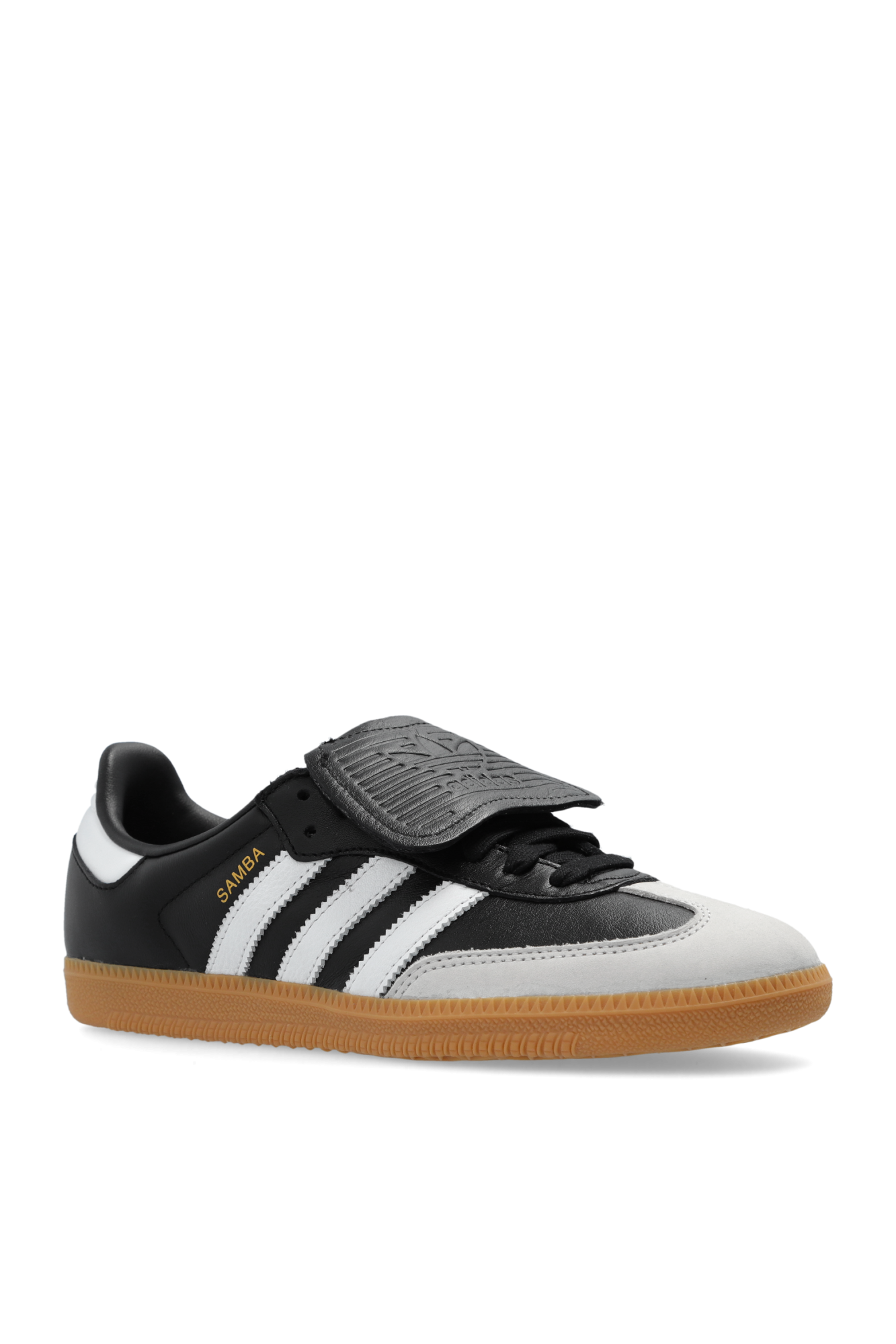 3966742 ADIDAS elegant design walking running durable mens's sneakers Main image