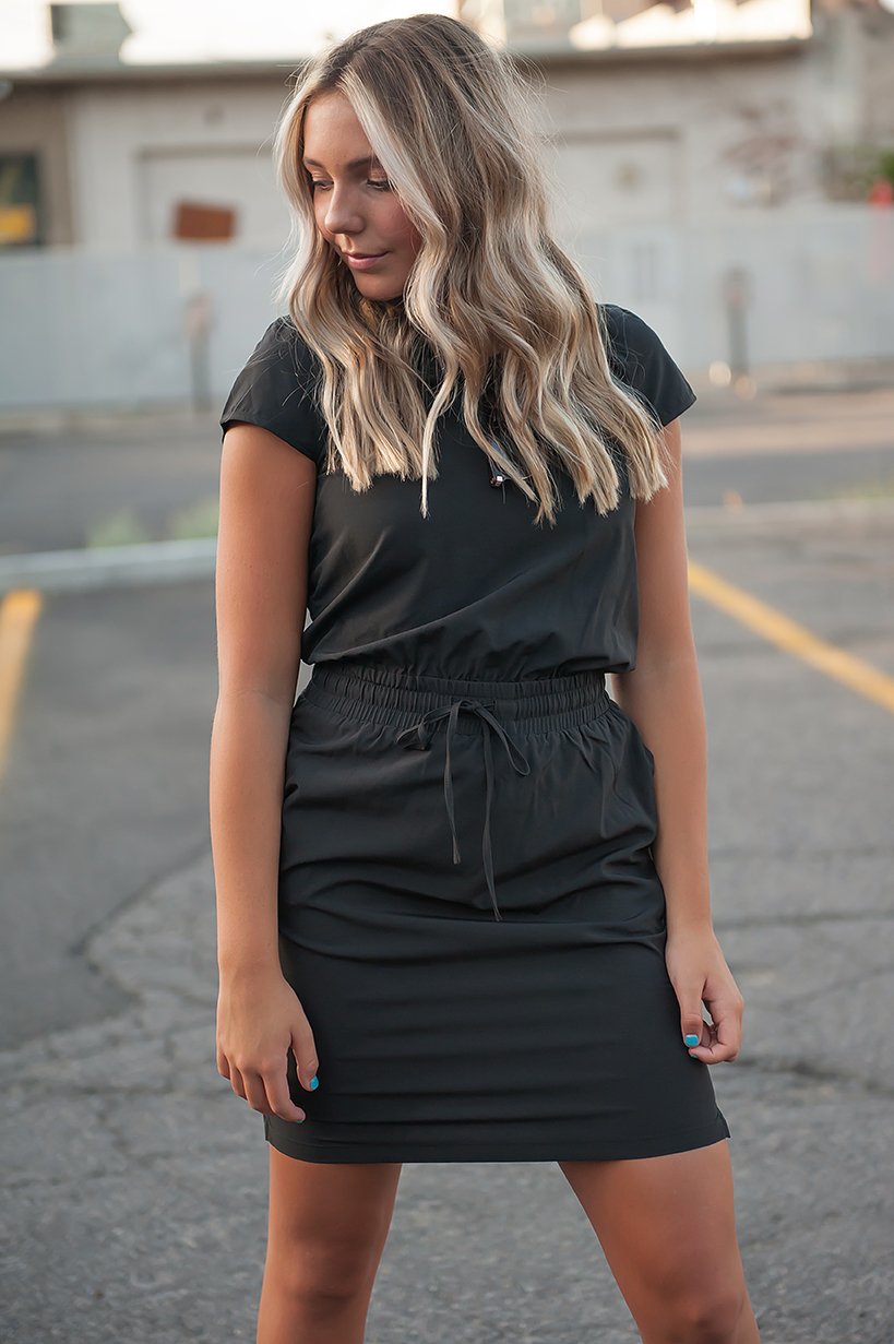 DT Women's DOWNTOWN Lightweight Dress in Black Secondary image